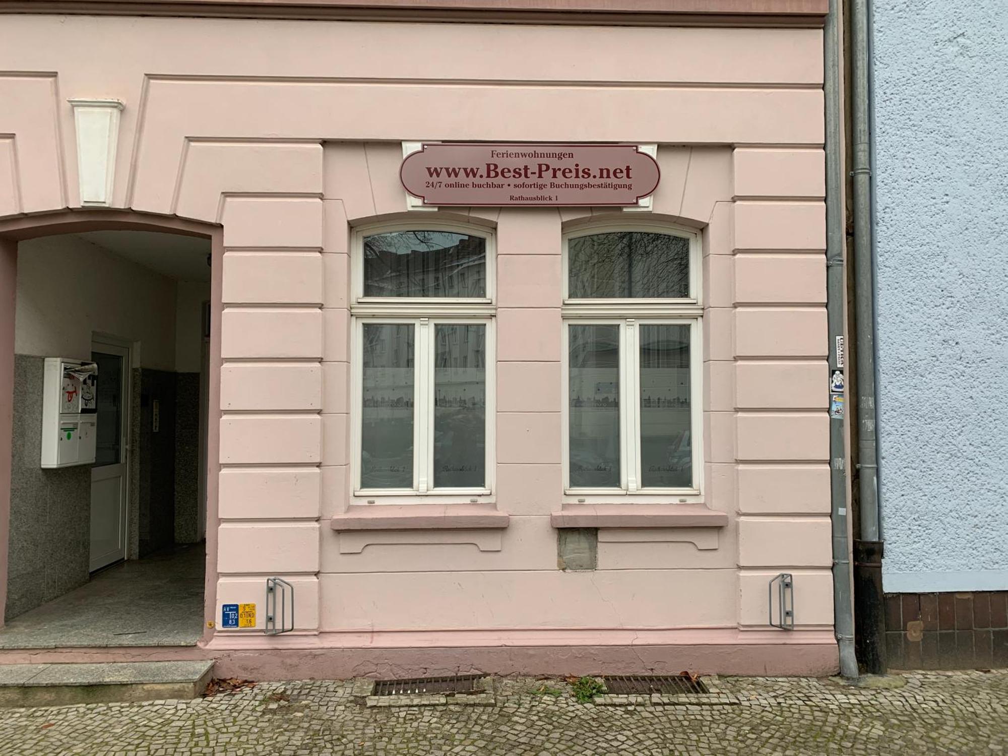 Best-Preis Fewo Rathausblick 2 - Zentrale Lage In Wittenberge - 2 Personen - Einzelzimmer - Vollausstattung - Wlan / Prime & Self-Check-In Ngoại thất bức ảnh